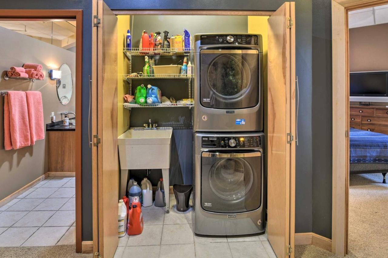 Idyllic Dtwn Anchorage Condo With Fireplace! Luaran gambar