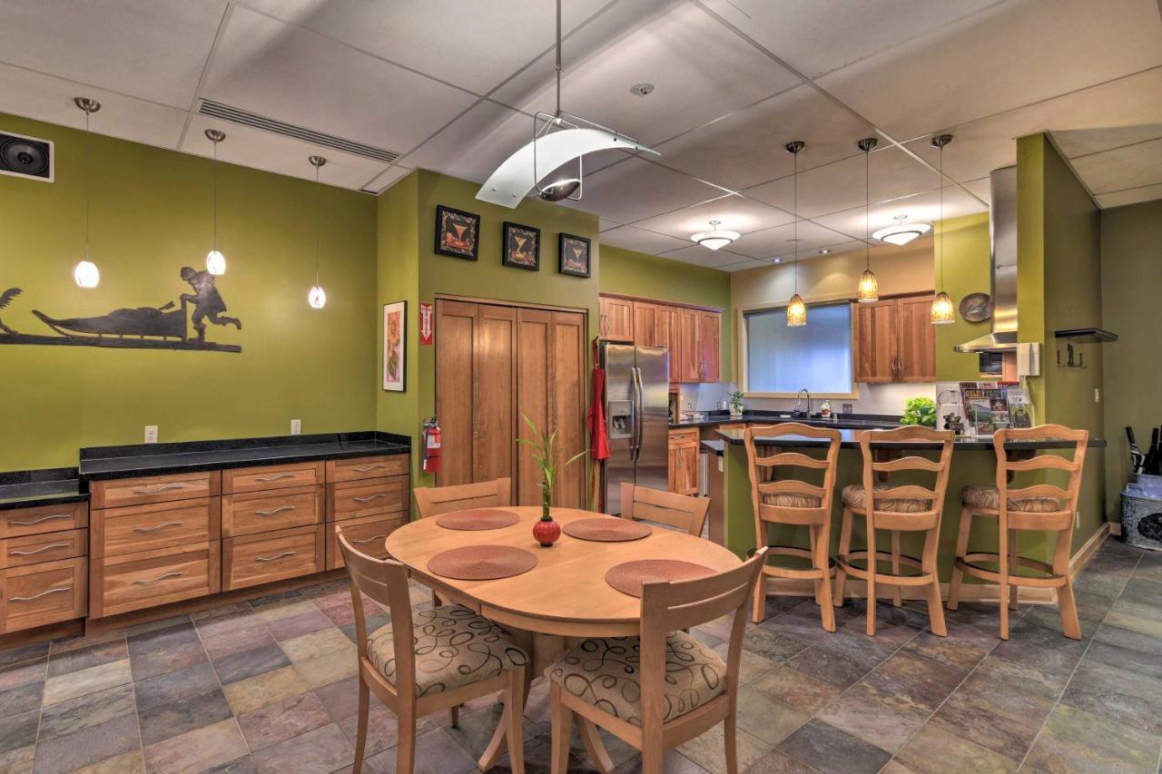 Idyllic Dtwn Anchorage Condo With Fireplace! Luaran gambar