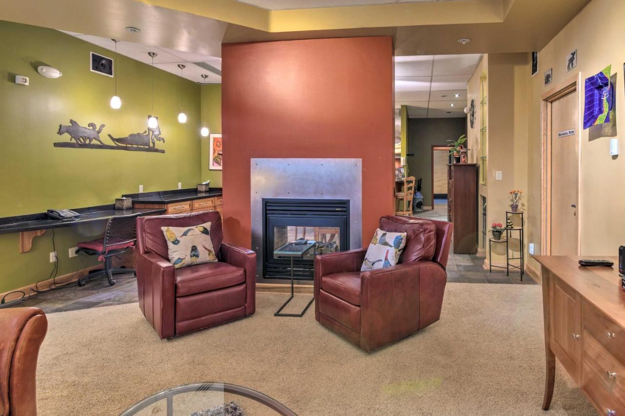 Idyllic Dtwn Anchorage Condo With Fireplace! Luaran gambar